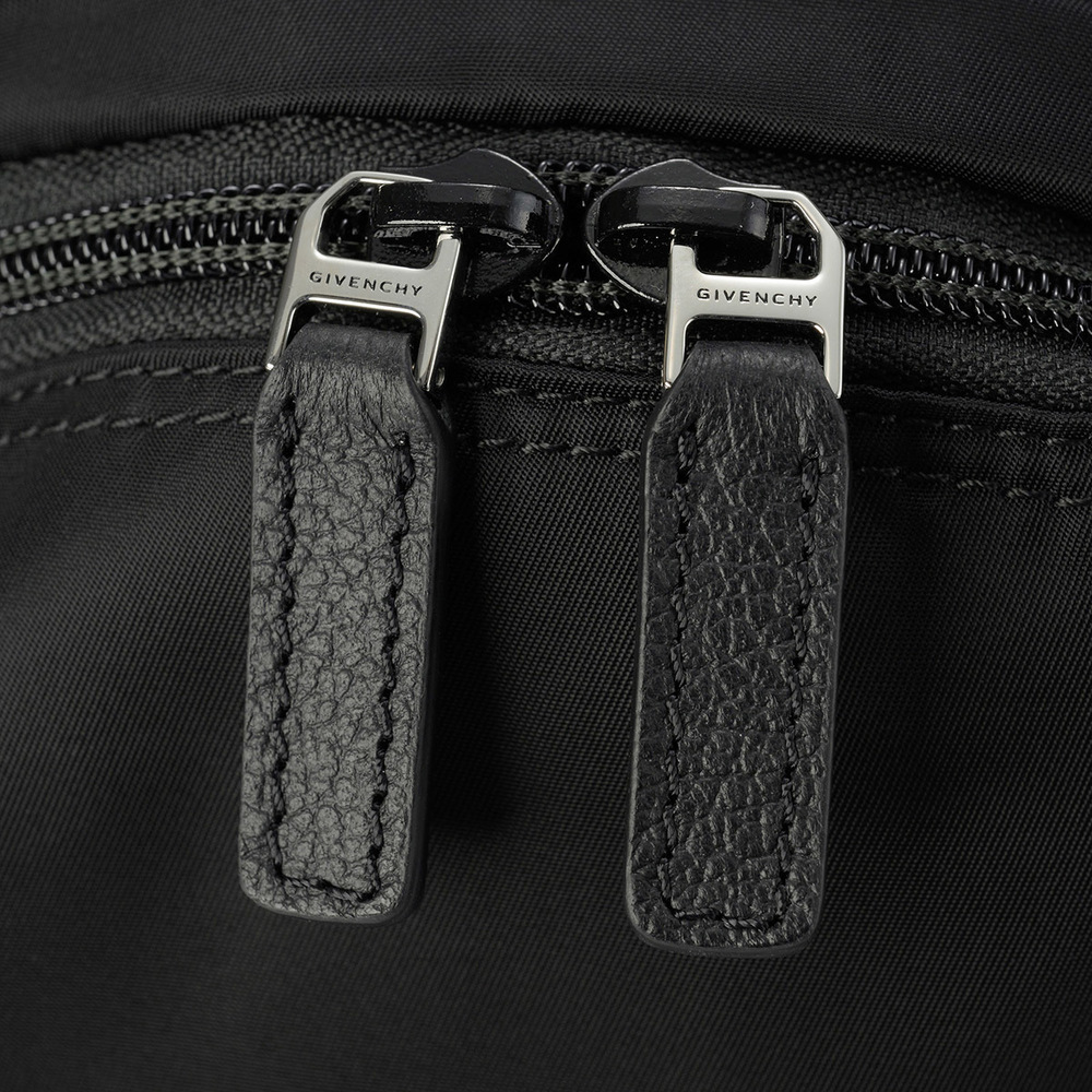 Givenchy Rucksack Essential U Black - image 7